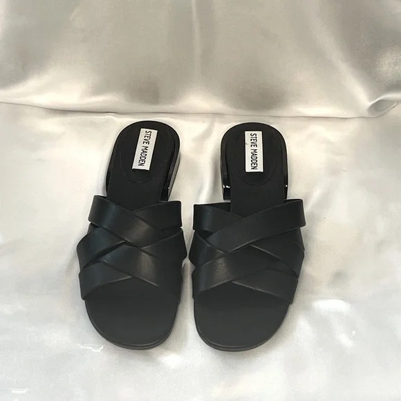 NEW Steven Madden Black Kessy Sandals - Picture 1 of 4
